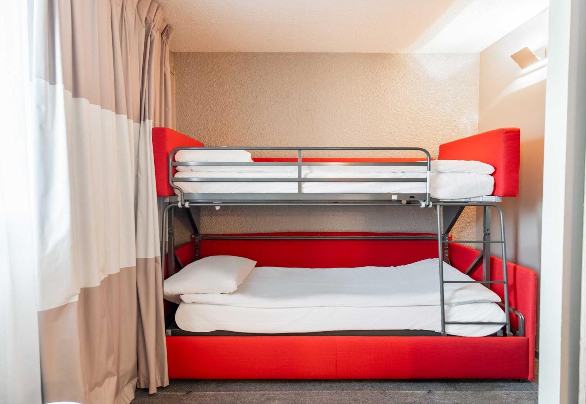 Hotel 3